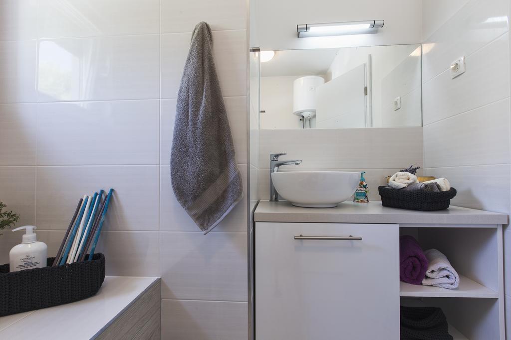 Holiday Home Vuko Sevid Esterno foto