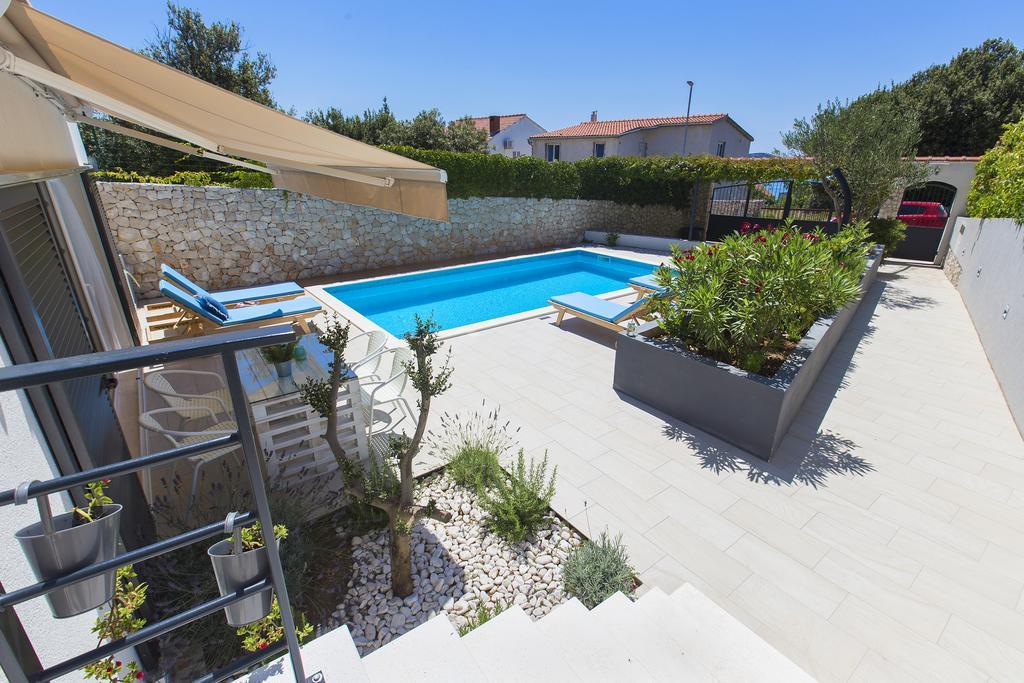 Holiday Home Vuko Sevid Esterno foto
