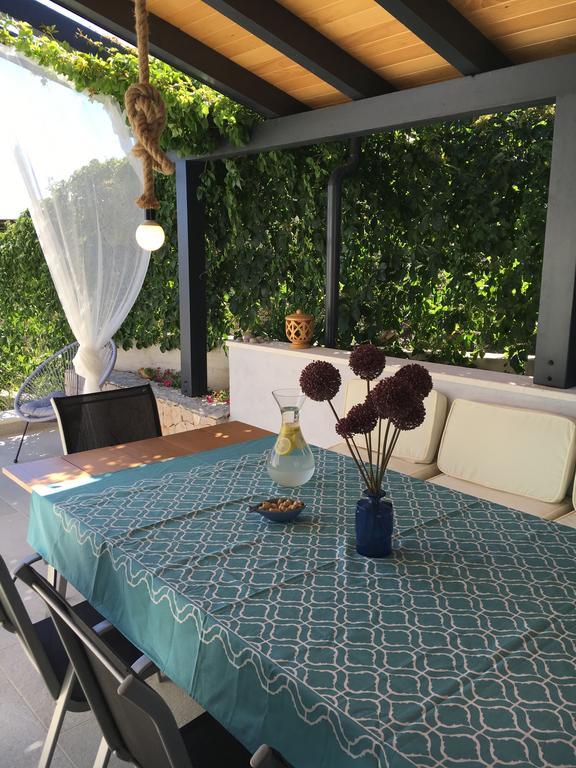 Holiday Home Vuko Sevid Esterno foto