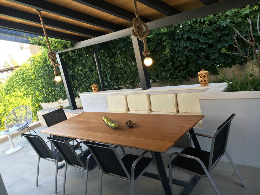 Holiday Home Vuko Sevid Esterno foto